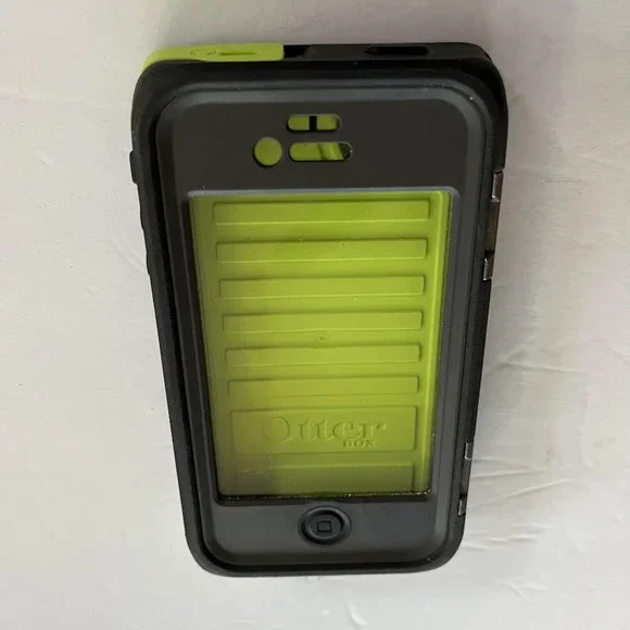 Otterbox Armor for iPhone 4/4s